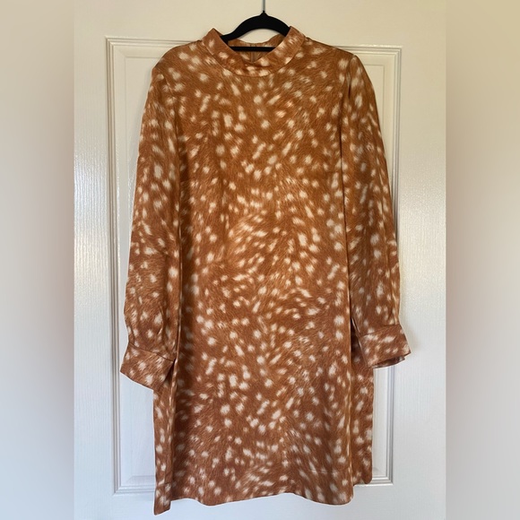 Veronika Maine Dresses & Skirts - VERONIKA MAINE deer print dress